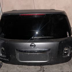 2017 Nissan Armada Back Door+Window