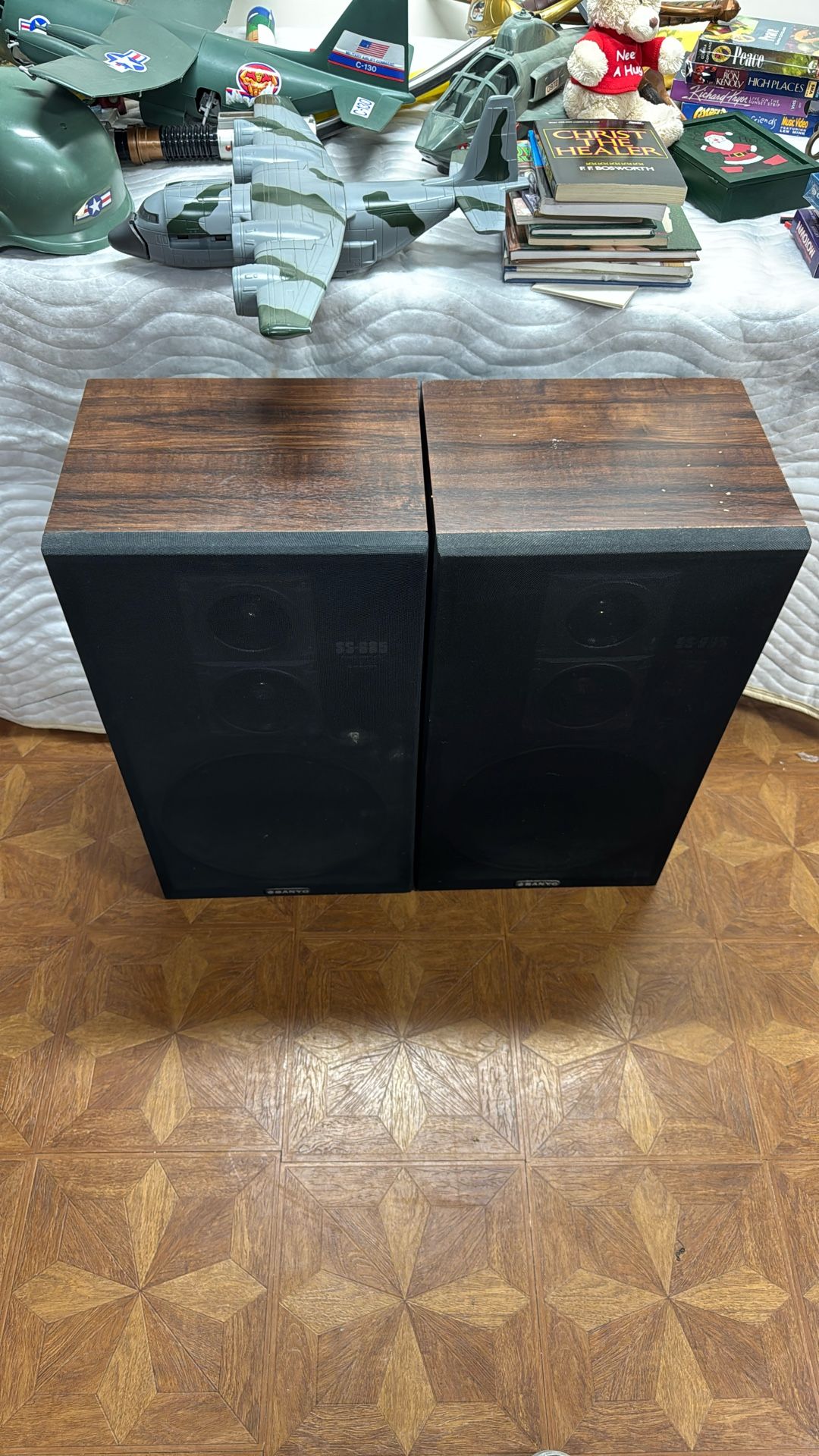 Sanyo Subwoofer Speakers