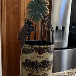 Decorative Metal Wire Wine Bottle Shaped Cork Cage