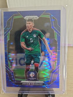 Mexico  Soccer  Johan Vasquez  Parallel  Refractor  Card