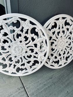 Round Carved Floral Wall Art Panels – Set of 2