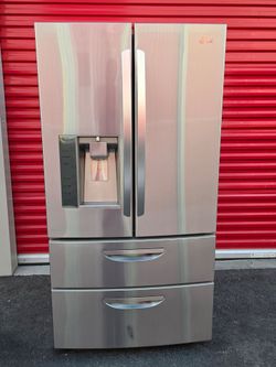 LG FRIDGE ** 31 CU FT **