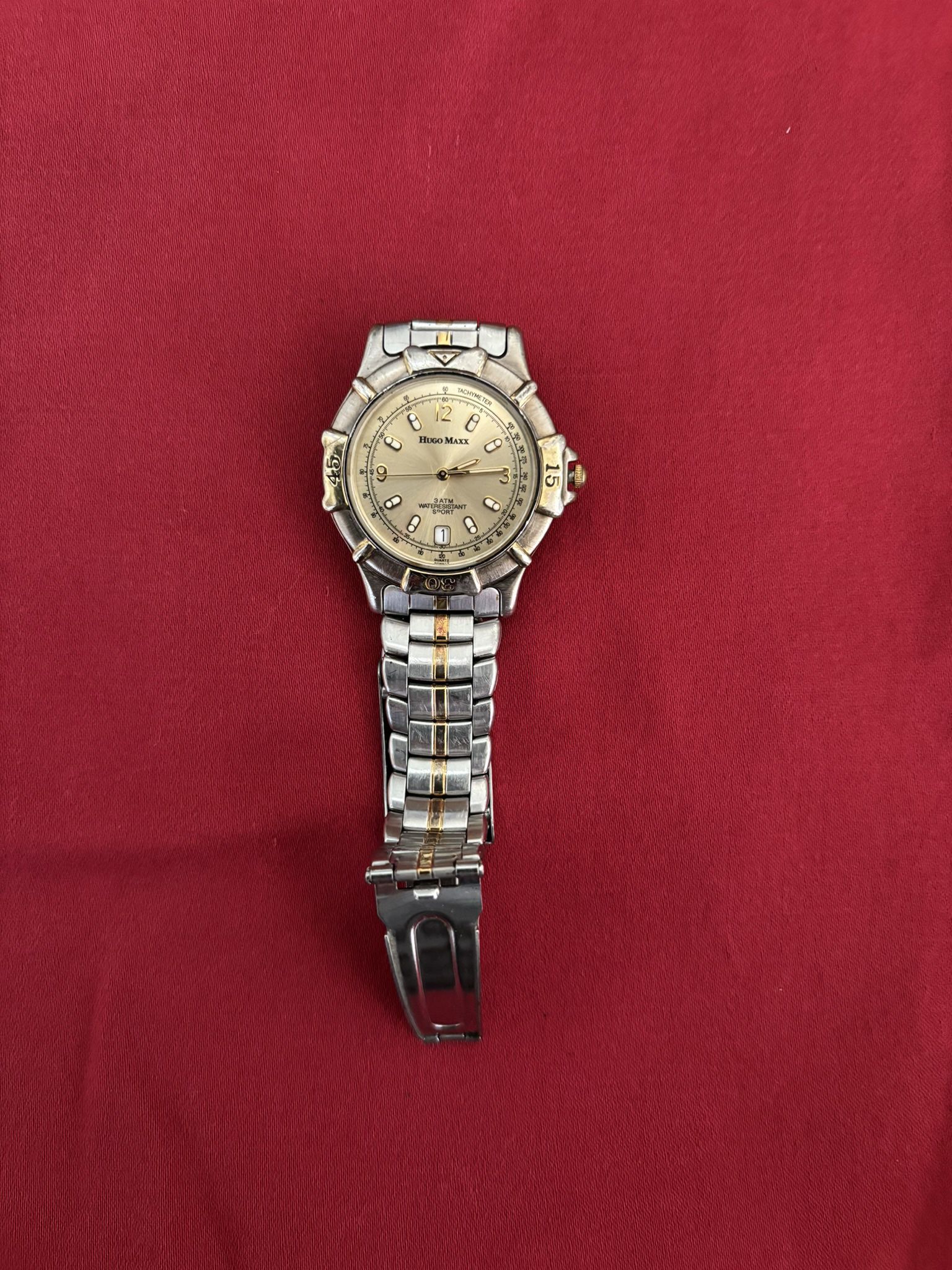 Hugo Maxx 18 K Gold Pl Watch