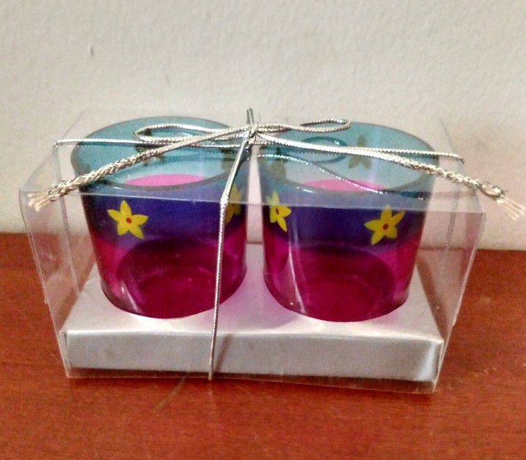 BRAND NEW IN PACKAGE WITH SILVER RIBBON LUMINESSENCE CANDLES COLORED GLASS 2PK VOTIVE CANDLE HOLDER GIFT SET