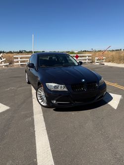 Clean title BMW 335i