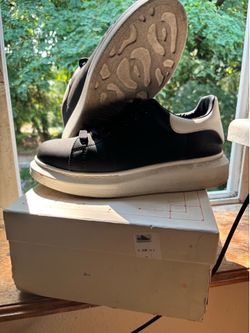 Black And White Oversized Alexander McQueens, Retail Is 590, Size 9 Men’s, I’d Be Willing To Lower Price. Serious Buyers Only No Trades Please.