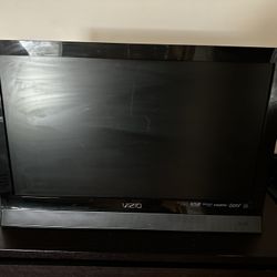 Vizio 32 Inch TV  + ROKU Express