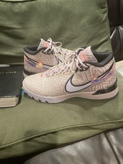 Nike LBJ NXXT Genisus Shoes