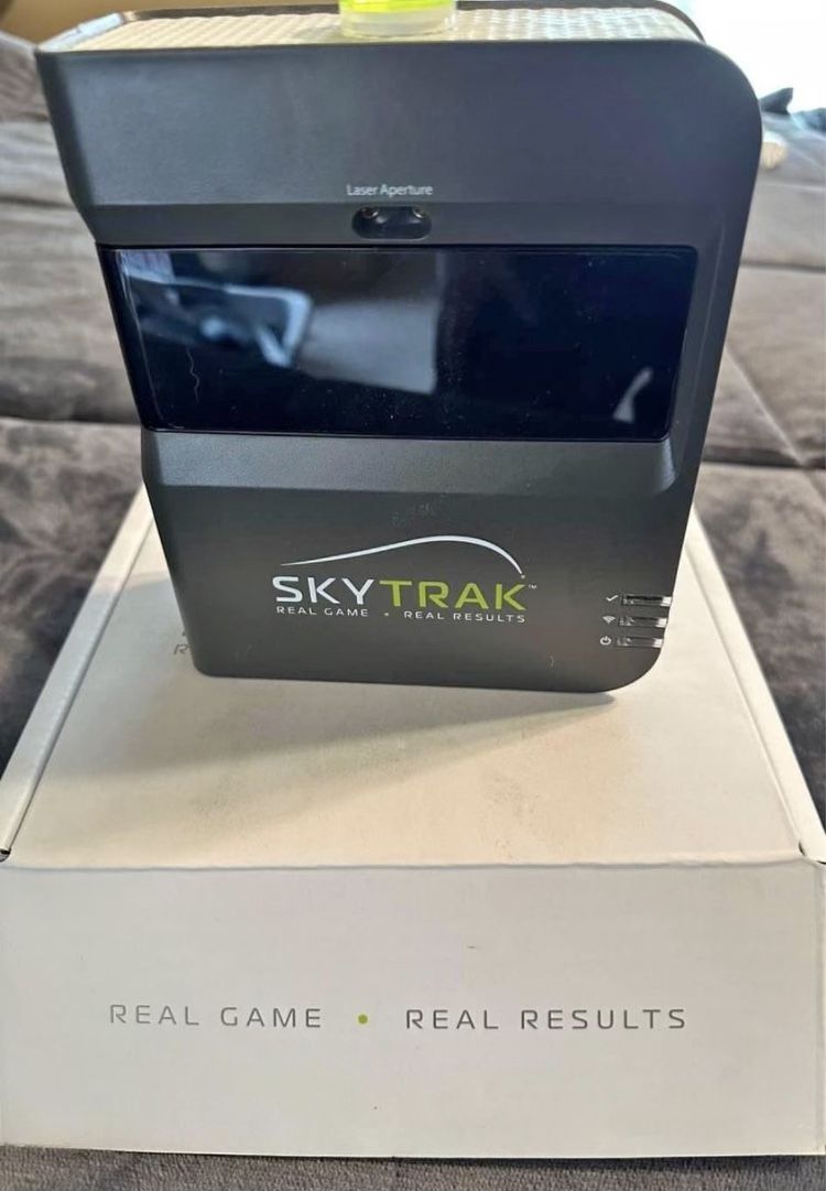 Skytrak Golf Simulator