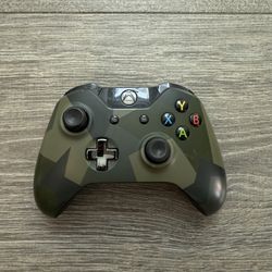 Xbox One Armed Forces II Controller – Green Camo Edition