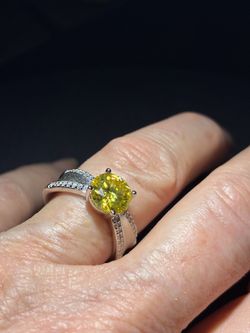  Moissanite & Sterling Silver Ring - 2 Carats    Size 7