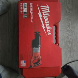 Milwaukee 15 Amp 1-1/4 in. SUPER SAWZALL with a hard case 