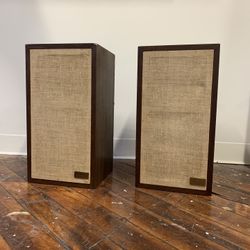 Acoustic Research Vintage Speakers - (2) AR-4xa