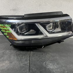 2020-2021-2022-2023 VOLKSWAGEN ATLAS CROSS SPORT RIGHT HEADLIGHT OEM USED