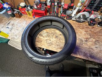 Pirelli 245/40 R20  (single tire)
