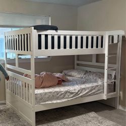 White Twin bunk Bed