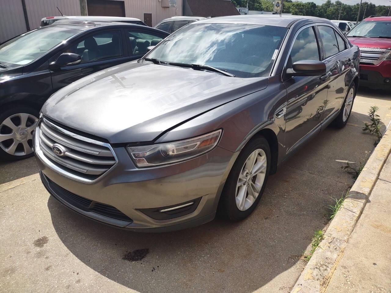 2013 Ford Taurus