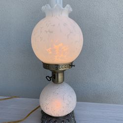 Vtg 3 Way Globe Lamp 