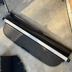 Subaru Outback trunk cover