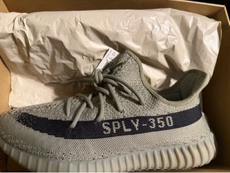 Yeezy 350 V2 HQ2059 size 10.5 brand new