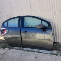 Puertas para Nissan Versa 