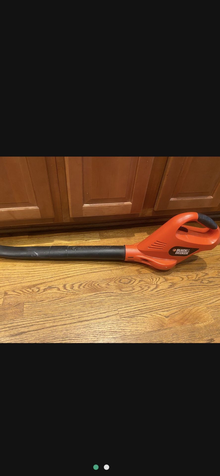LEAF BLOWER