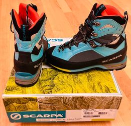 Scarpa Women Charmoz Mountaineering Boots