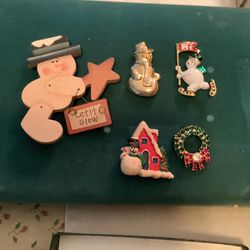 5 Christmas Pins
