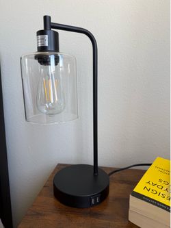 Touch control bedside/table lamp with 3 light settings