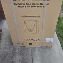 Tankless Water Heater Natural Gas A.O. Smith Signature Series 10-GPM 199000-BTU.... NEW