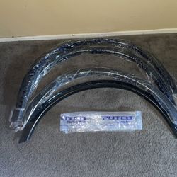 Salpicaderas Para Una Ford F 150 Están Nuevas 