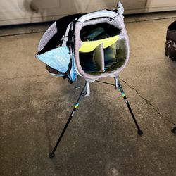 Ladies golf bags with shoulder straps & stands  like new