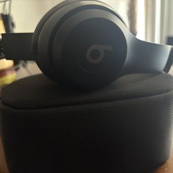 Beats Solo 4