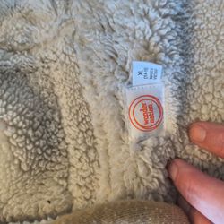 Brand new never worn. Wonder Nation Kids Sherpa Fleece Size XL 14-16