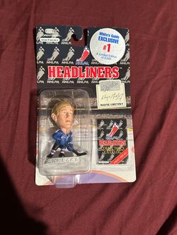Wayne Gretzky Corinthian Headliners Figure