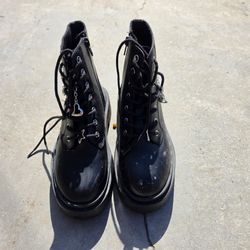 Black Lace-Up Combat Boots with Charms size 35 / 4.5