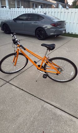 Shwinn bicycle for teens and adults