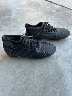 Soccer Cleats Size 5