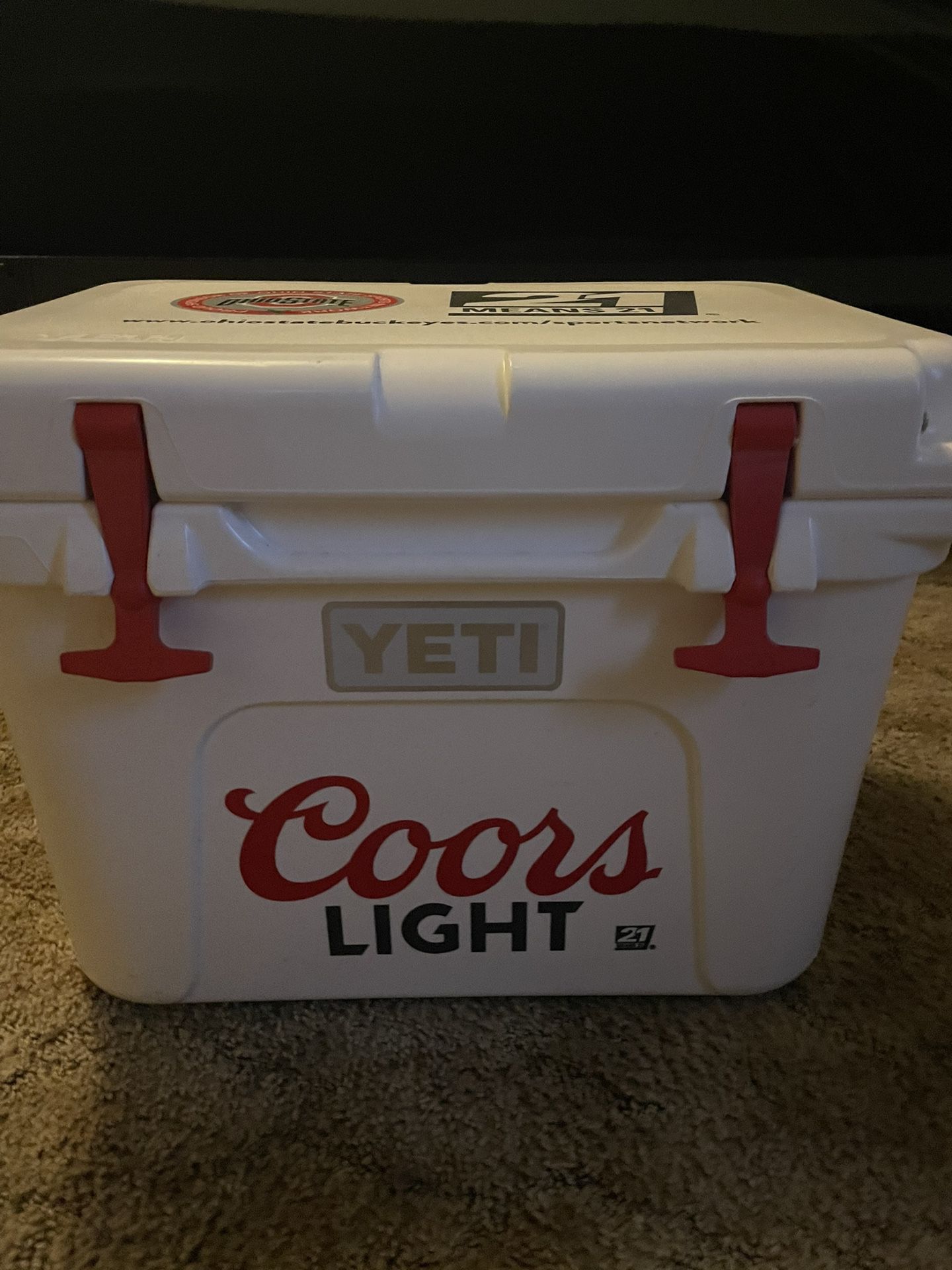 Yeti Coolers Light Cooler