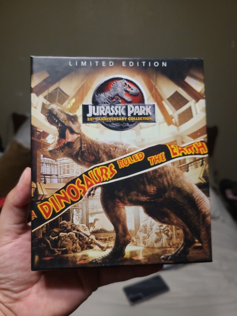 JURASSIC PARK 25TH ANNIVERSARY COLLECTION