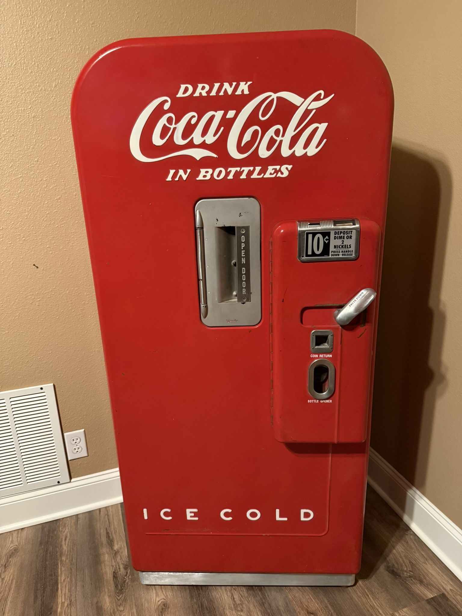 1959 Coke Machine