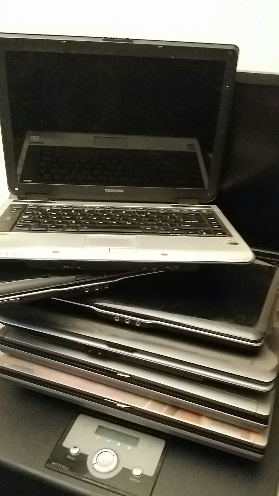 Laptops, Toshiba , Dell, HP