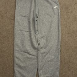 Grey Men Nike Sweats 