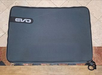 Evo soft zip-up case/sleeve