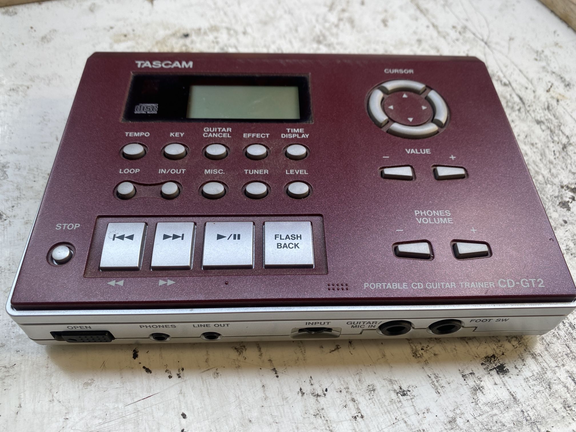 Tascam CD-GT2 portable Guitar Trainer 