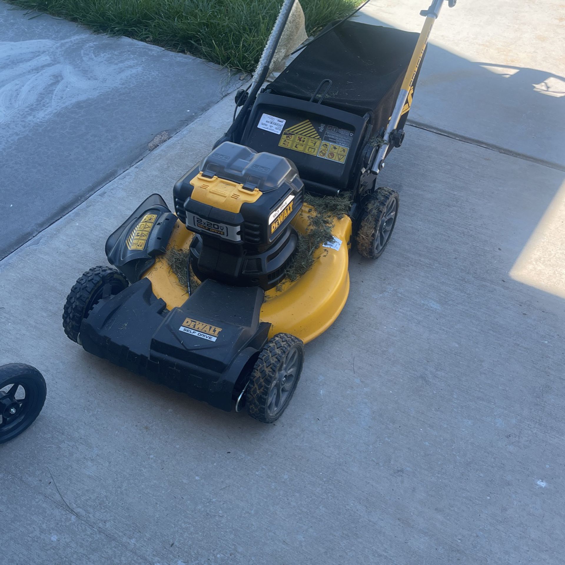 Dewalt Self Drive Lawn Mower