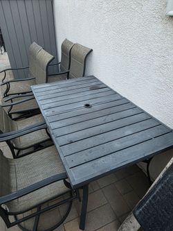 7 Piece Patio Furniture $200