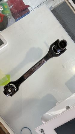 Double-End Flex Head Socket Wrench