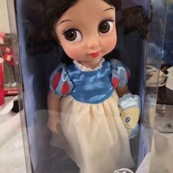 Disney Store Snow White Animator's  Doll New in Box