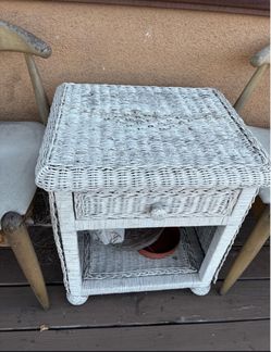 Free wicker side table